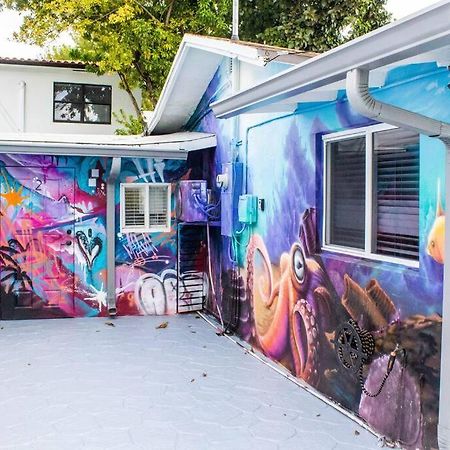 Cozy & Colorful Miami Art Canvas W/Hottub & Murals Dış mekan fotoğraf